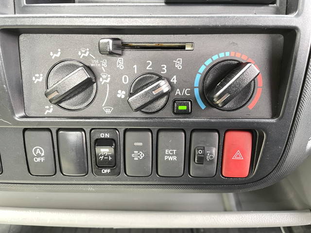 日野デュトロ平ボディ小型（2t・3t）[写真35]