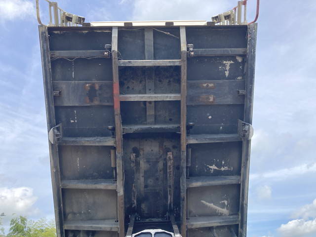 日野プロフィア深ダンプ（土砂禁ダンプ）大型（10t）[写真16]