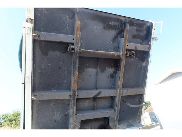 三菱ふそうキャンターダンプ小型（2t・3t）[写真13]