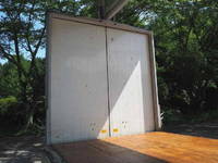 三菱ふそうファイターアルミウイング中型（4t）[写真10]