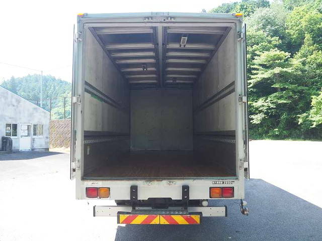 三菱ふそうファイターアルミウイング中型（4t）[写真13]