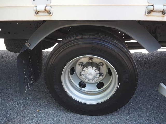 三菱ふそうファイターアルミウイング中型（4t）[写真22]