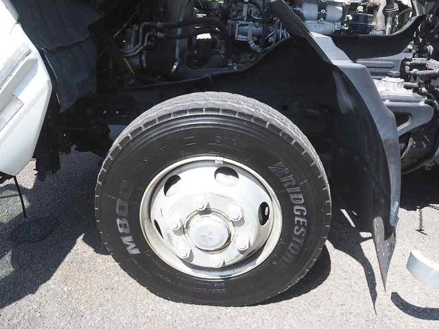 三菱ふそうファイターアルミウイング中型（4t）[写真28]