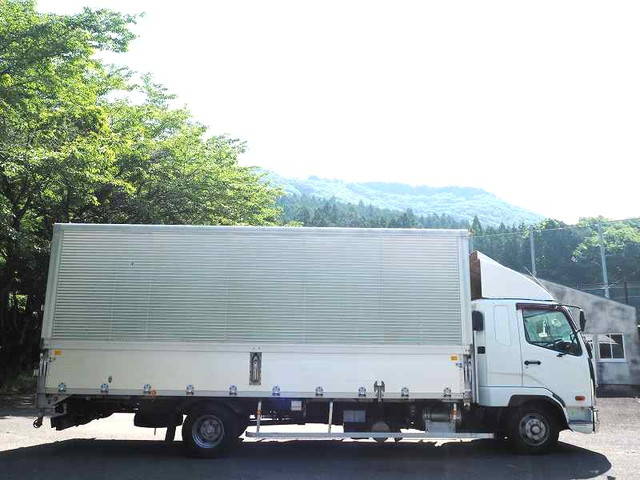 三菱ふそうファイターアルミウイング中型（4t）[写真07]