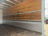 いすゞフォワードアルミウイング中型（4t）[写真11]