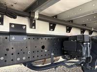 いすゞフォワードアルミウイング中型（4t）[写真16]