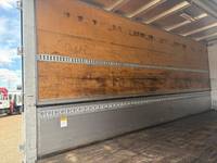 いすゞフォワードアルミウイング中型（4t）[写真10]