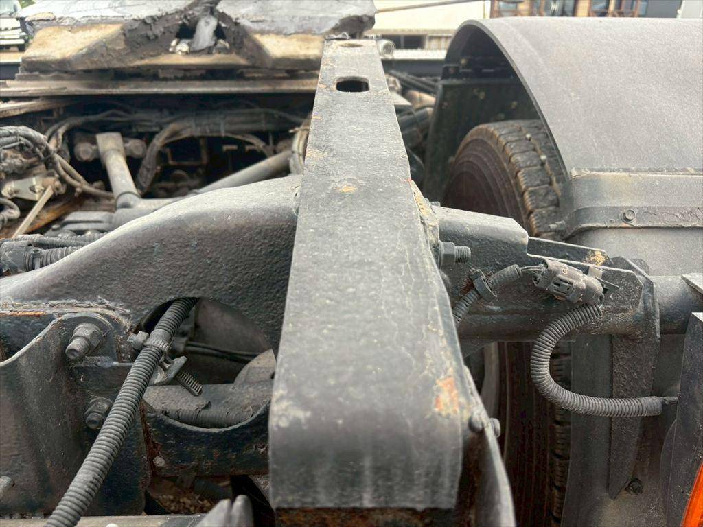 日野プロフィアトレーラーヘッド（トラクターヘッド）大型（10t）[写真10]