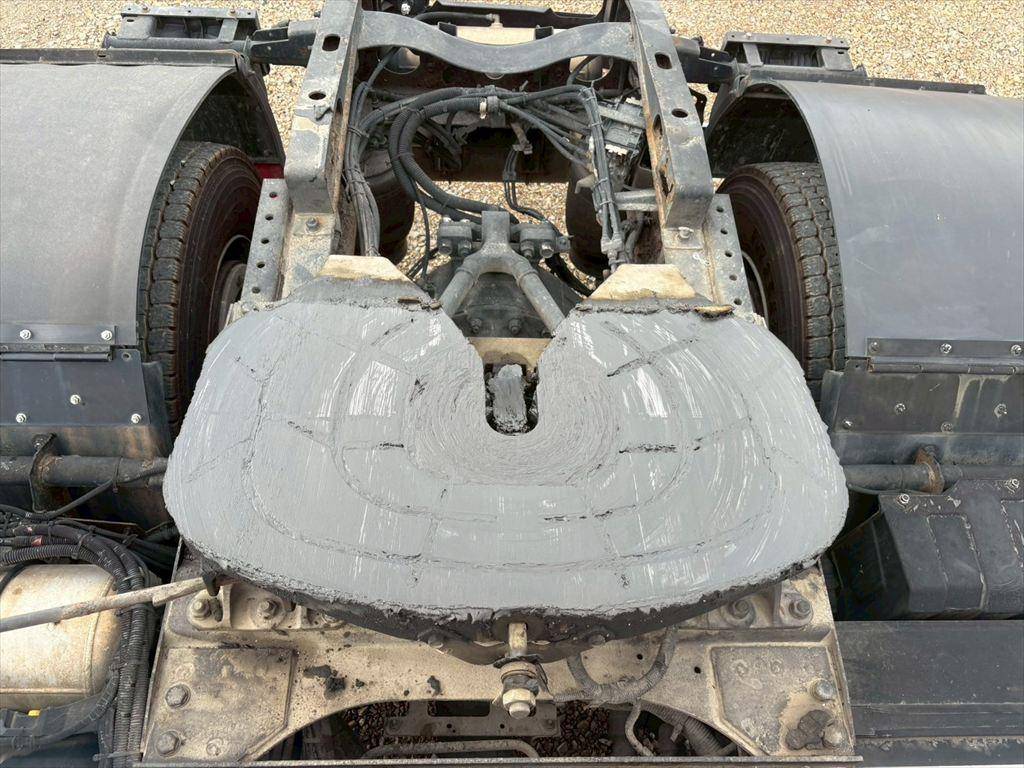 日野プロフィアトレーラーヘッド（トラクターヘッド）大型（10t）[写真07]