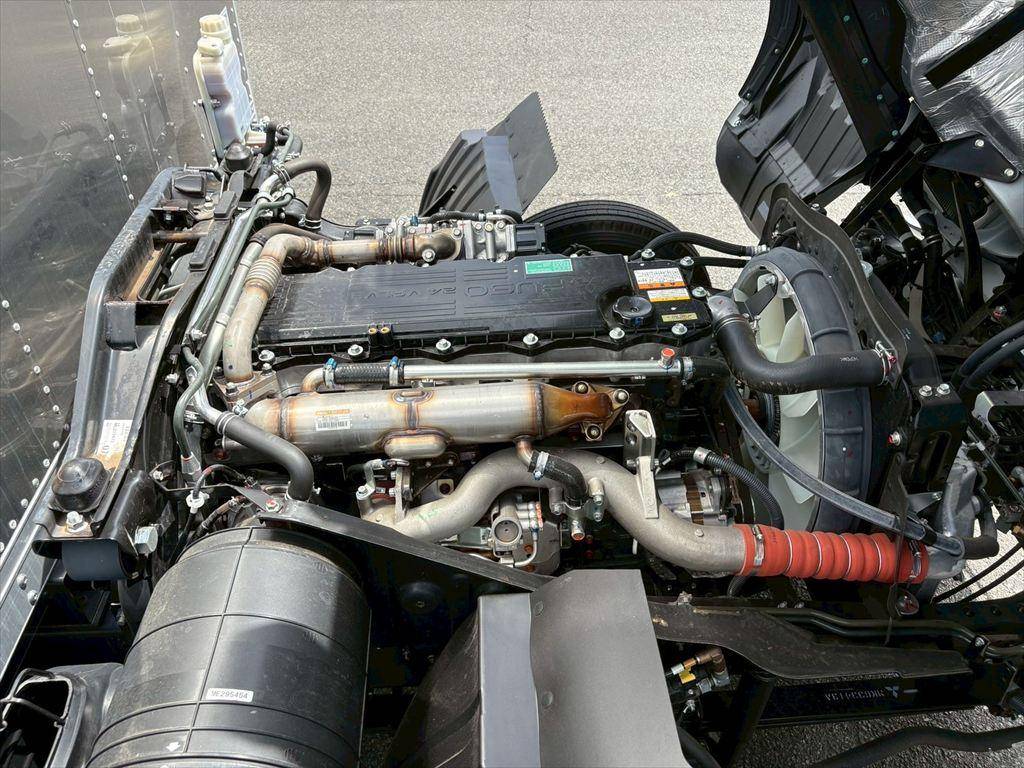 三菱ふそうファイターアルミバン中型（4t）[写真18]