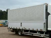 いすゞフォワードアルミウイング中型（4t）[写真06]