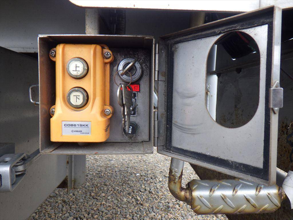 その他のメーカーその他の車種ウイングトレーラー大型（10t）[写真21]