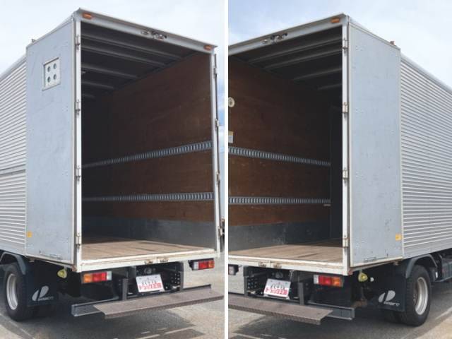 三菱ふそうキャンターアルミバン小型（2t・3t）[写真12]