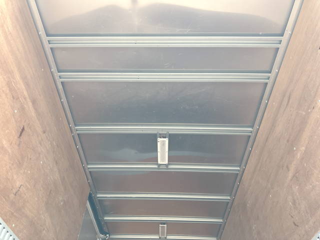 三菱ふそうキャンターアルミバン小型（2t・3t）[写真13]