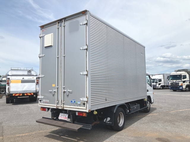 三菱ふそうキャンターアルミバン小型（2t・3t）[写真02]