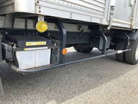 三菱ふそうキャンターアルミバン小型（2t・3t）[写真21]