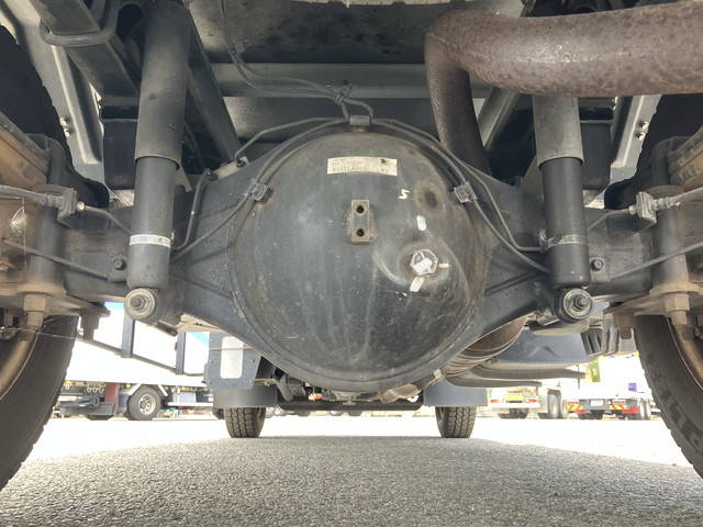 三菱ふそうキャンターアルミバン小型（2t・3t）[写真25]