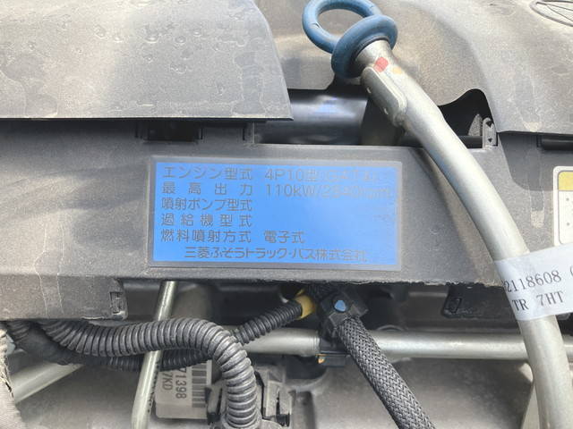 三菱ふそうキャンターアルミバン小型（2t・3t）[写真28]