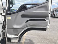 三菱ふそうキャンターアルミバン小型（2t・3t）[写真31]