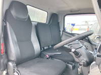 三菱ふそうキャンターアルミバン小型（2t・3t）[写真35]