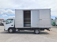 三菱ふそうキャンターアルミバン小型（2t・3t）[写真07]