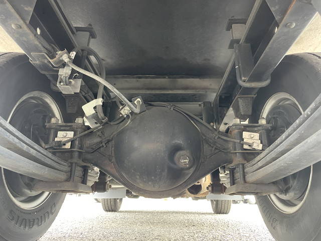 いすゞエルフ冷凍車（冷蔵車）小型（2t・3t）[写真25]