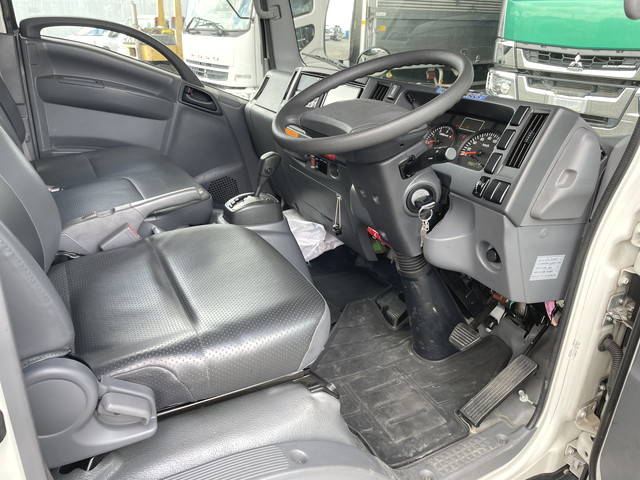 いすゞエルフ冷凍車（冷蔵車）小型（2t・3t）[写真34]