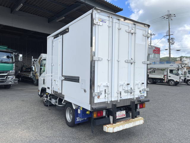 いすゞエルフ冷凍車（冷蔵車）小型（2t・3t）[写真04]