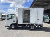 いすゞエルフ冷凍車（冷蔵車）小型（2t・3t）[写真07]