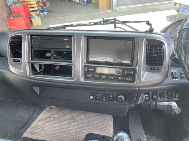 日野レンジャーアルミウイング中型（4t）[写真34]