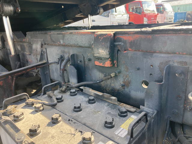 日野プロフィアセーフティローダー大型（10t）[写真19]