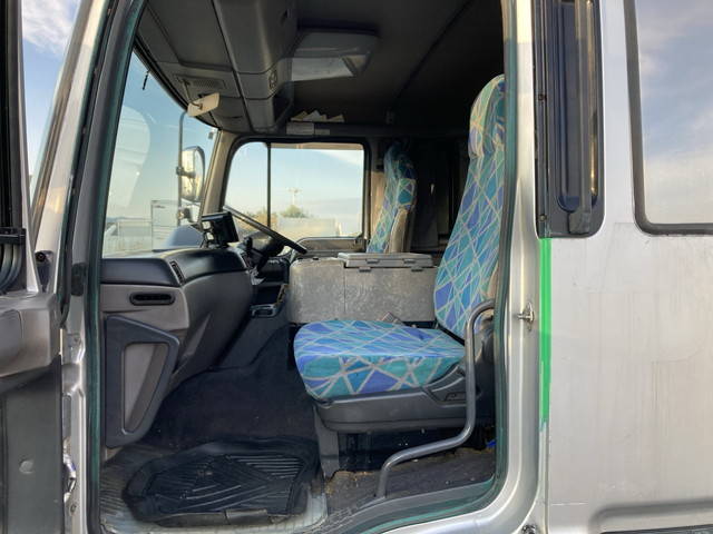 日野プロフィアセーフティローダー大型（10t）[写真32]