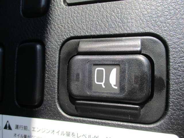 三菱ふそうファイターコンテナ専用車中型（4t）[写真13]