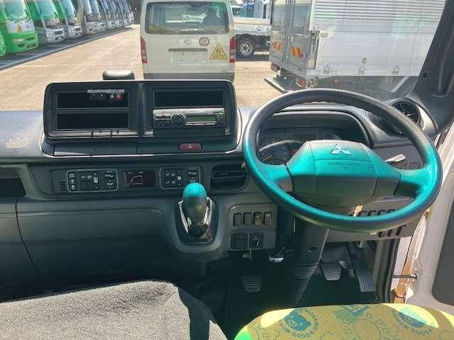 三菱ふそうローザ園児バス[写真07]