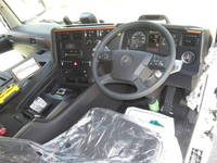 三菱ふそうスーパーグレートコンテナ専用車大型（10t）[写真16]