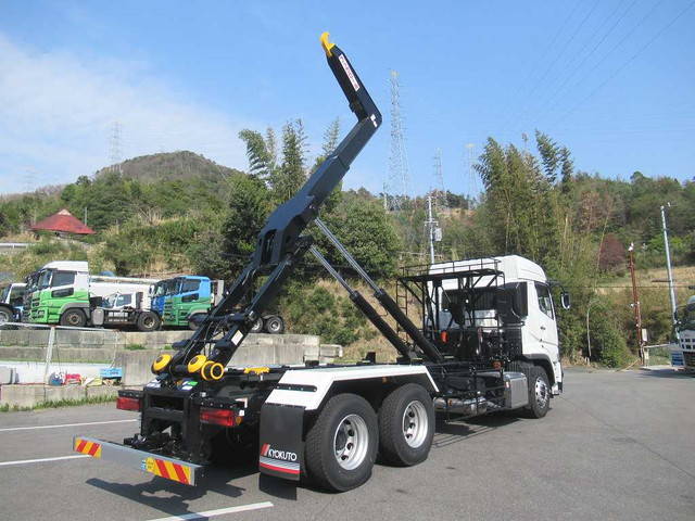 三菱ふそうスーパーグレートコンテナ専用車大型（10t）[写真03]