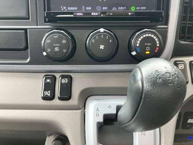 三菱ふそうキャンターアルミバン小型（2t・3t）[写真11]