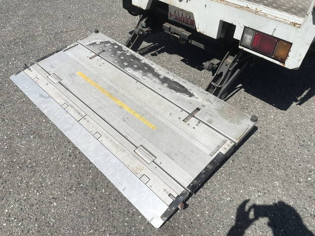 いすゞエルフパネルウイング小型（2t・3t）[写真19]