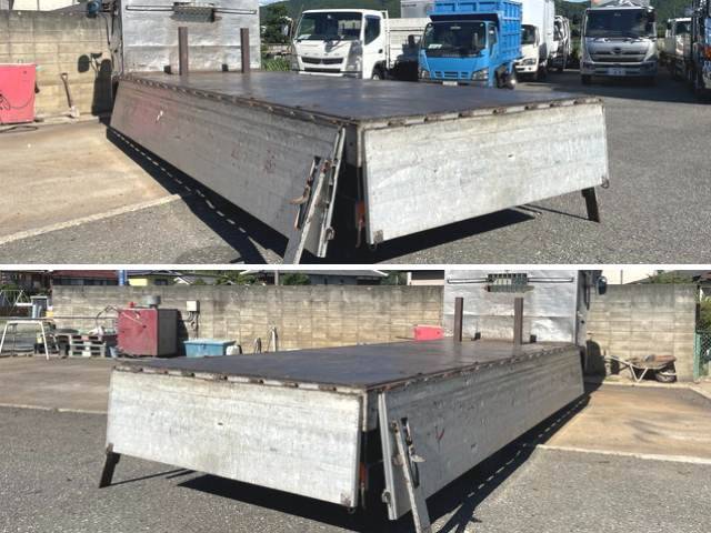 日野レンジャーアルミブロック中型（4t）[写真13]