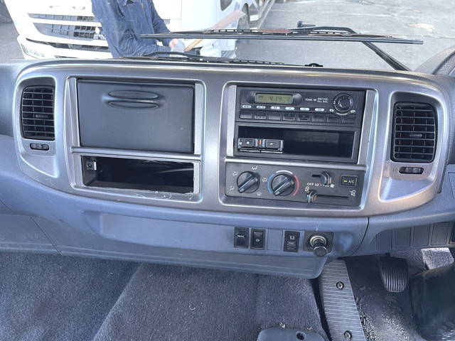 日野レンジャーアルミブロック中型（4t）[写真35]