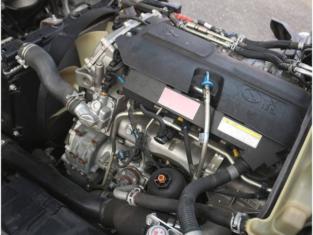 三菱ふそうキャンター平ボディ小型（2t・3t）[写真14]