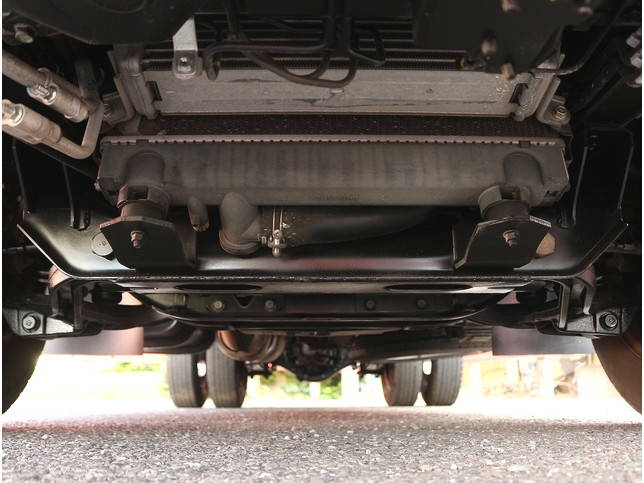 三菱ふそうキャンター平ボディ小型（2t・3t）[写真18]