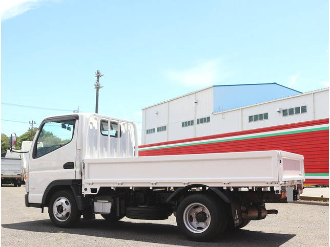 三菱ふそうキャンター平ボディ小型（2t・3t）[写真02]