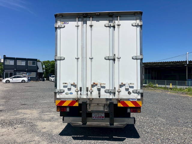 いすゞエルフ冷凍車（冷蔵車）小型（2t・3t）[写真11]