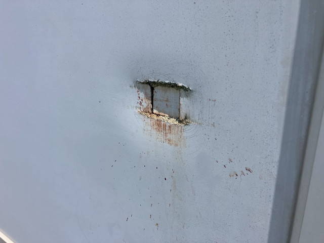 いすゞエルフ冷凍車（冷蔵車）小型（2t・3t）[写真19]