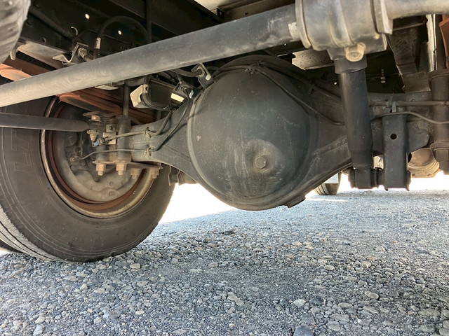 いすゞエルフ冷凍車（冷蔵車）小型（2t・3t）[写真24]