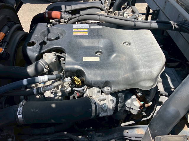 いすゞエルフ冷凍車（冷蔵車）小型（2t・3t）[写真25]