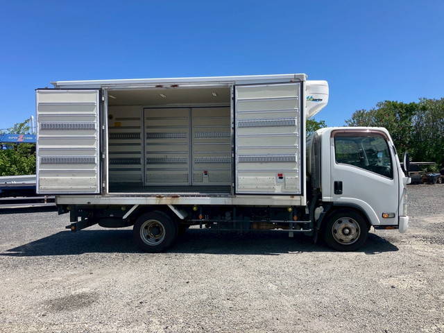 いすゞエルフ冷凍車（冷蔵車）小型（2t・3t）[写真08]