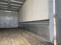 いすゞフォワードアルミウイング中型（4t）[写真11]