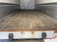 いすゞフォワードアルミウイング中型（4t）[写真14]